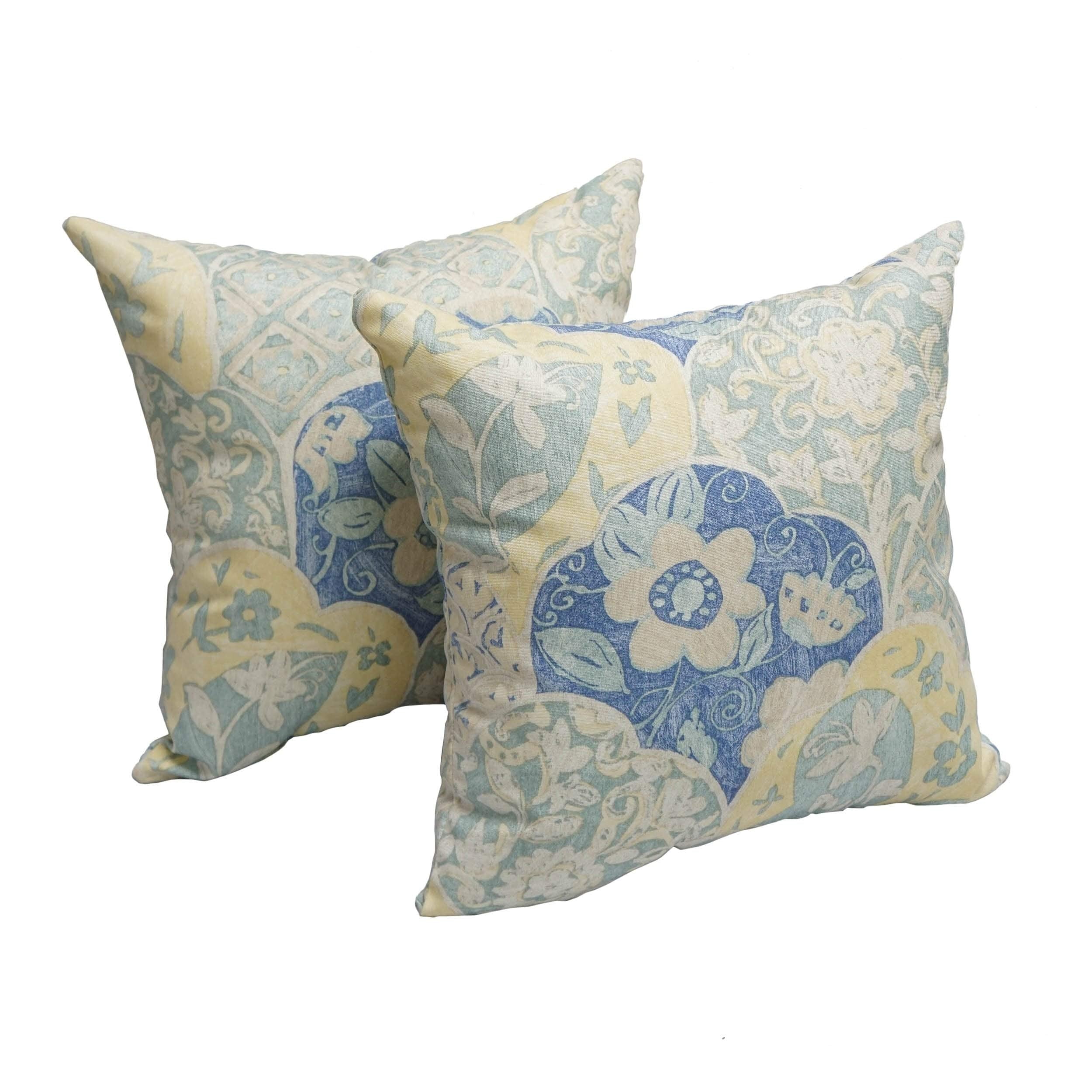 Blazing Needles Garden Dream 17-inch Indoor/Outdoor Throw Pillow (Set of 2)