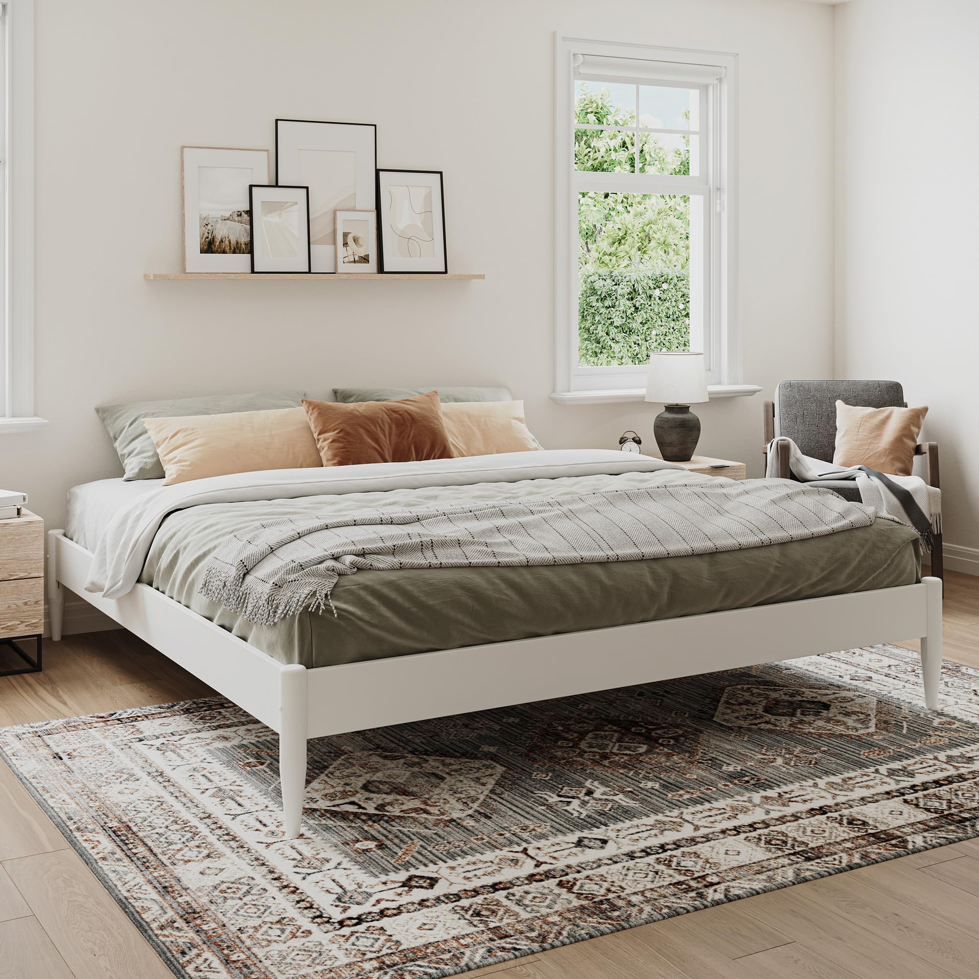 Pasadena Storage King Basic Bed in White