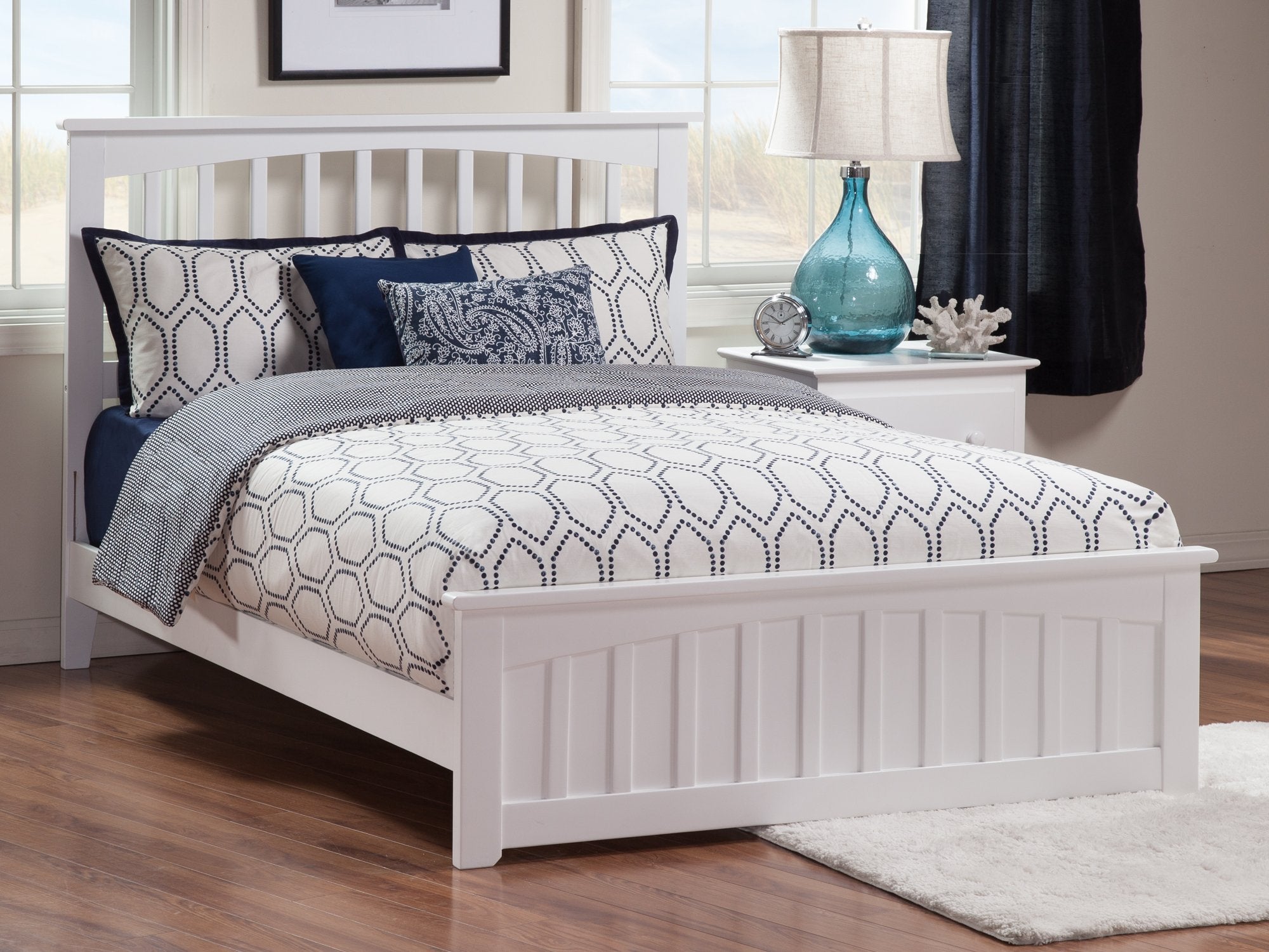 Mission Queen Platform Bed with Matching Footboard in White