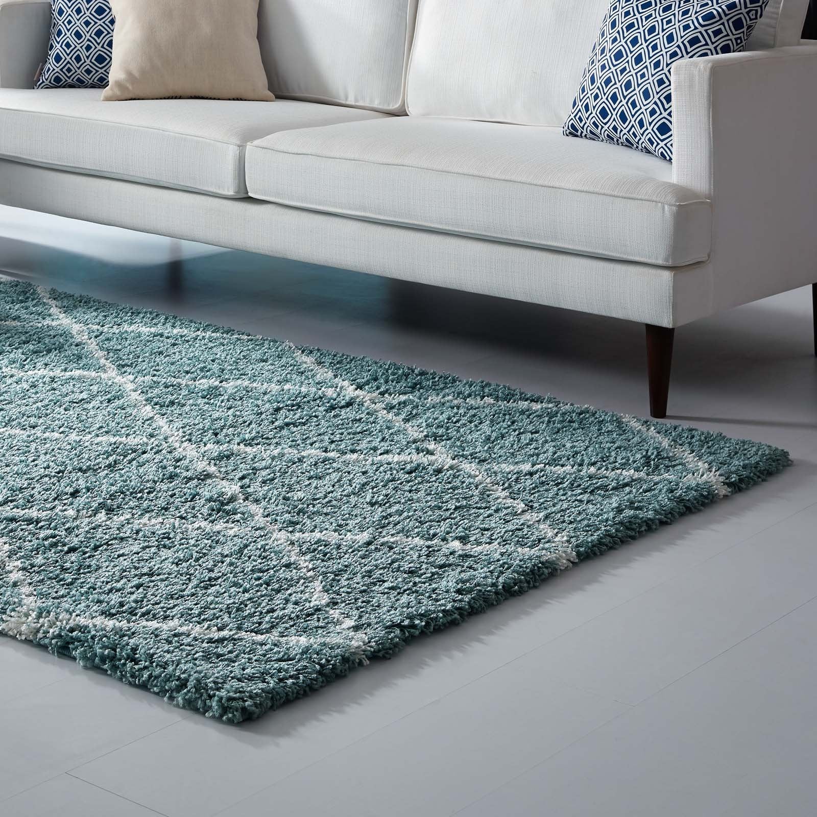 Toryn Diamond Lattice 8x10 Shag Area Rug - Aqua Blue and Ivory
