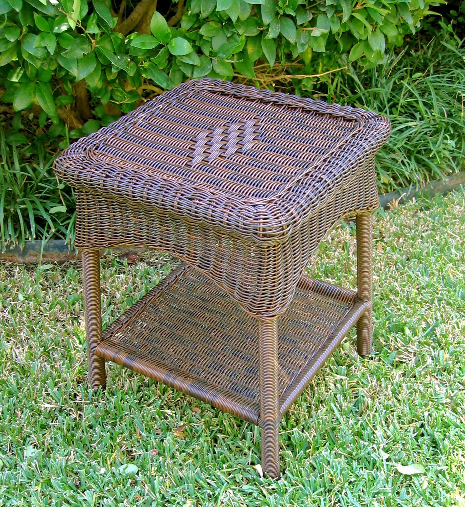 Maui Resin Wicker/ Steel Outdoor Side Table - Antique Pecan