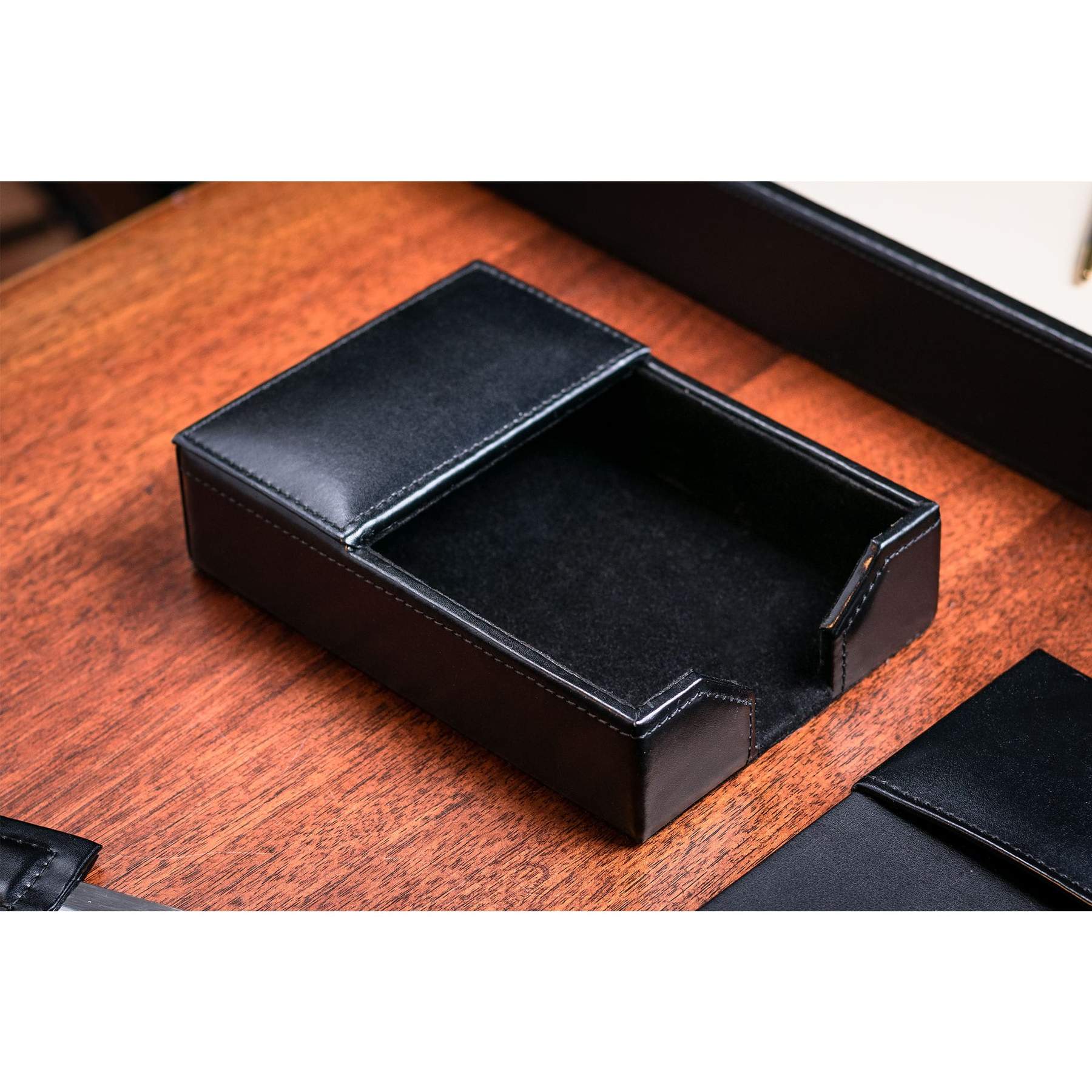 A1409-Econo-Line-Black-Leather-4-X-6-Memo-Holder