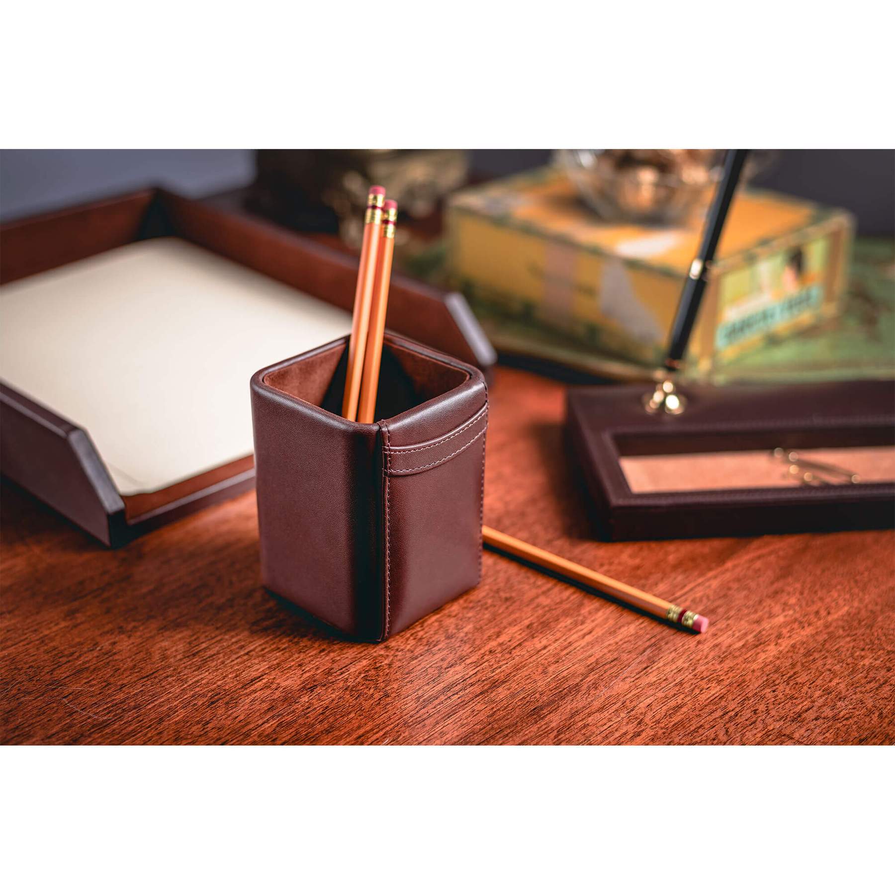 A3410-Chocolate-Brown-Leather-Pencil-Cup