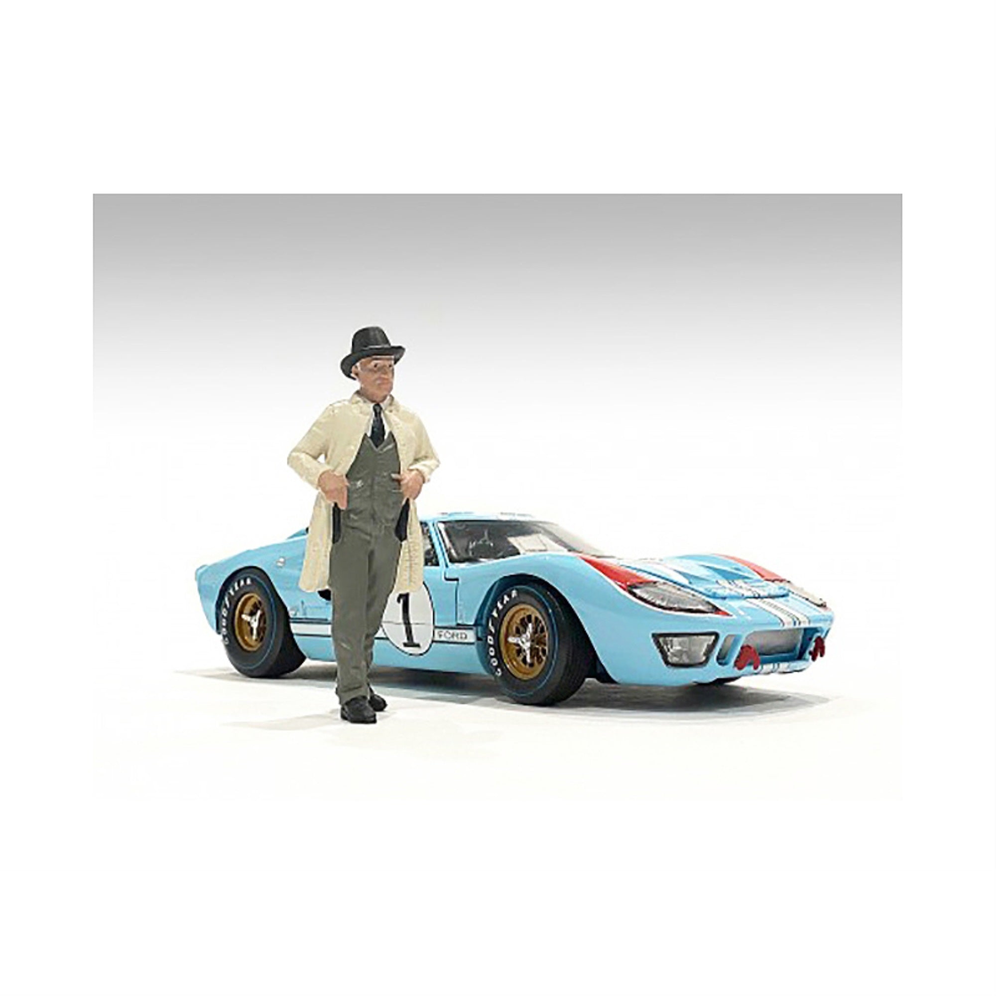 Race Day 2' Figurine Ii For 1/18 Scale Models By American Diorama