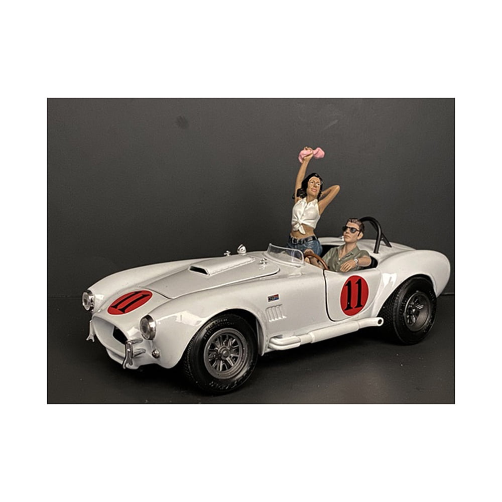 American Diorama 38319-38320 Seated Couple Release Iv  2 Piece Figurine Set For 1 By 24 Scale Models