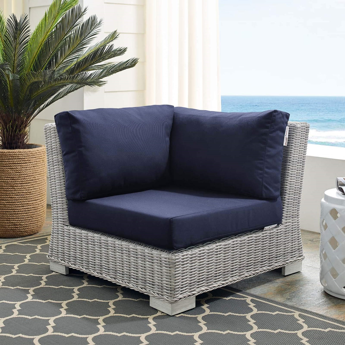 Casafoyer Conway Sunbrella Outdoor Patio Wicker Rattan, Corner Chair, Light Gray Navy