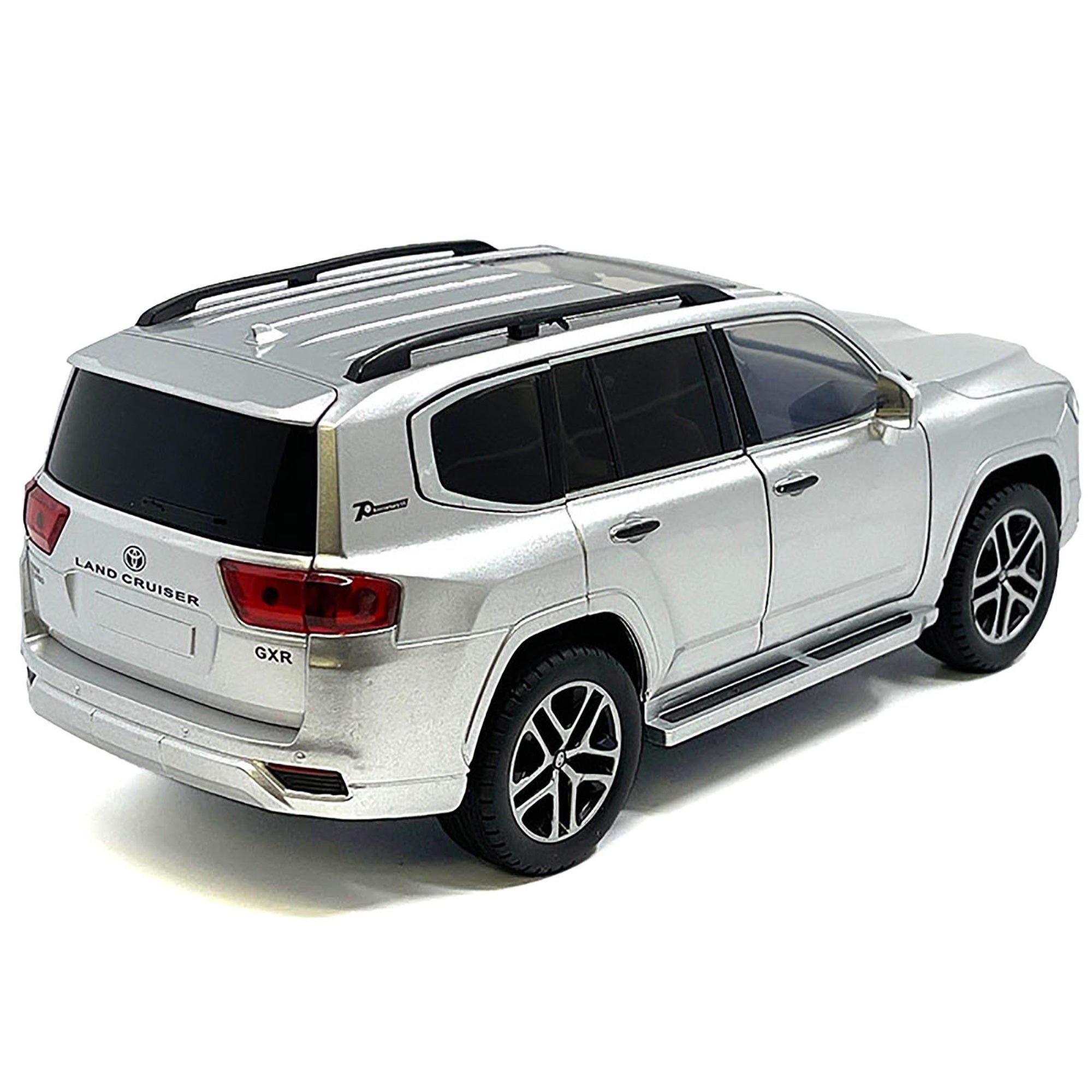 Toyota Land Cruiser Silver Metallic with Sun Roof 1/24 Diecast Model Car