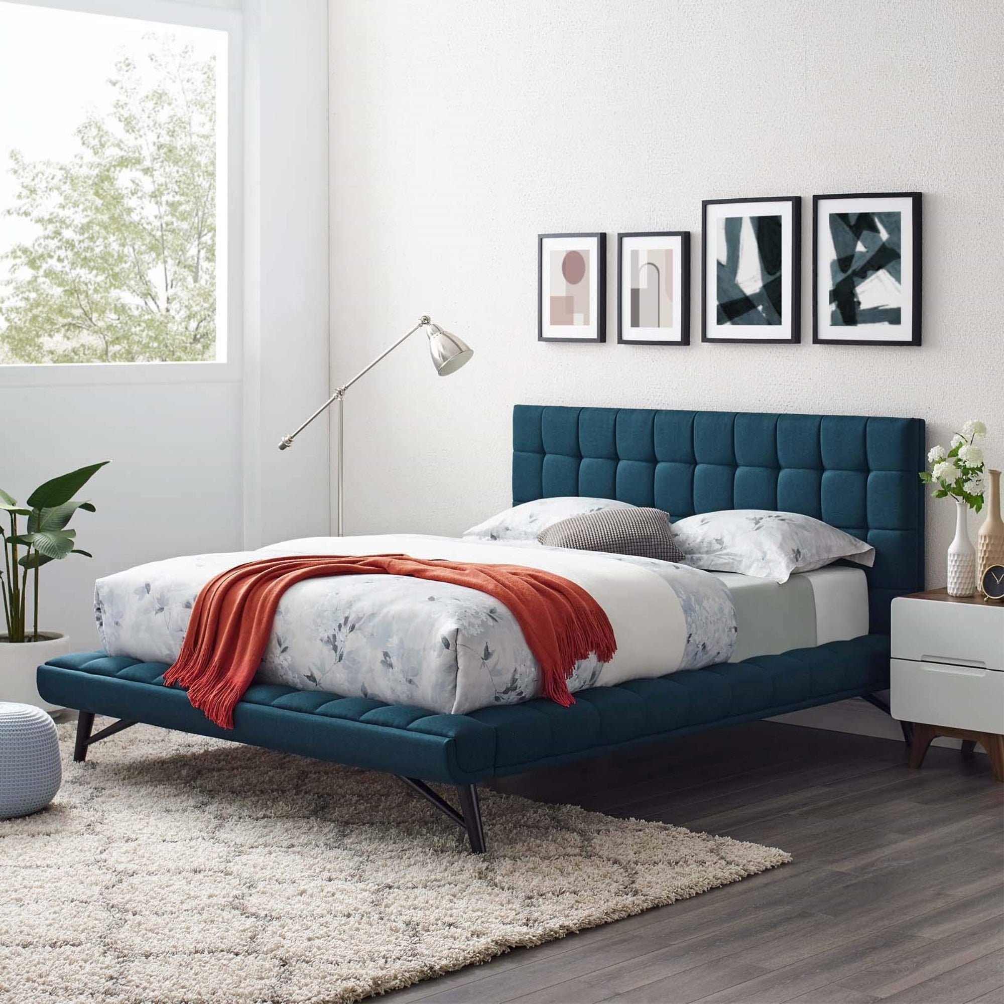 Casafoyer Julia Tufted Fabric Upholstered Queen Platform Bed In Blue