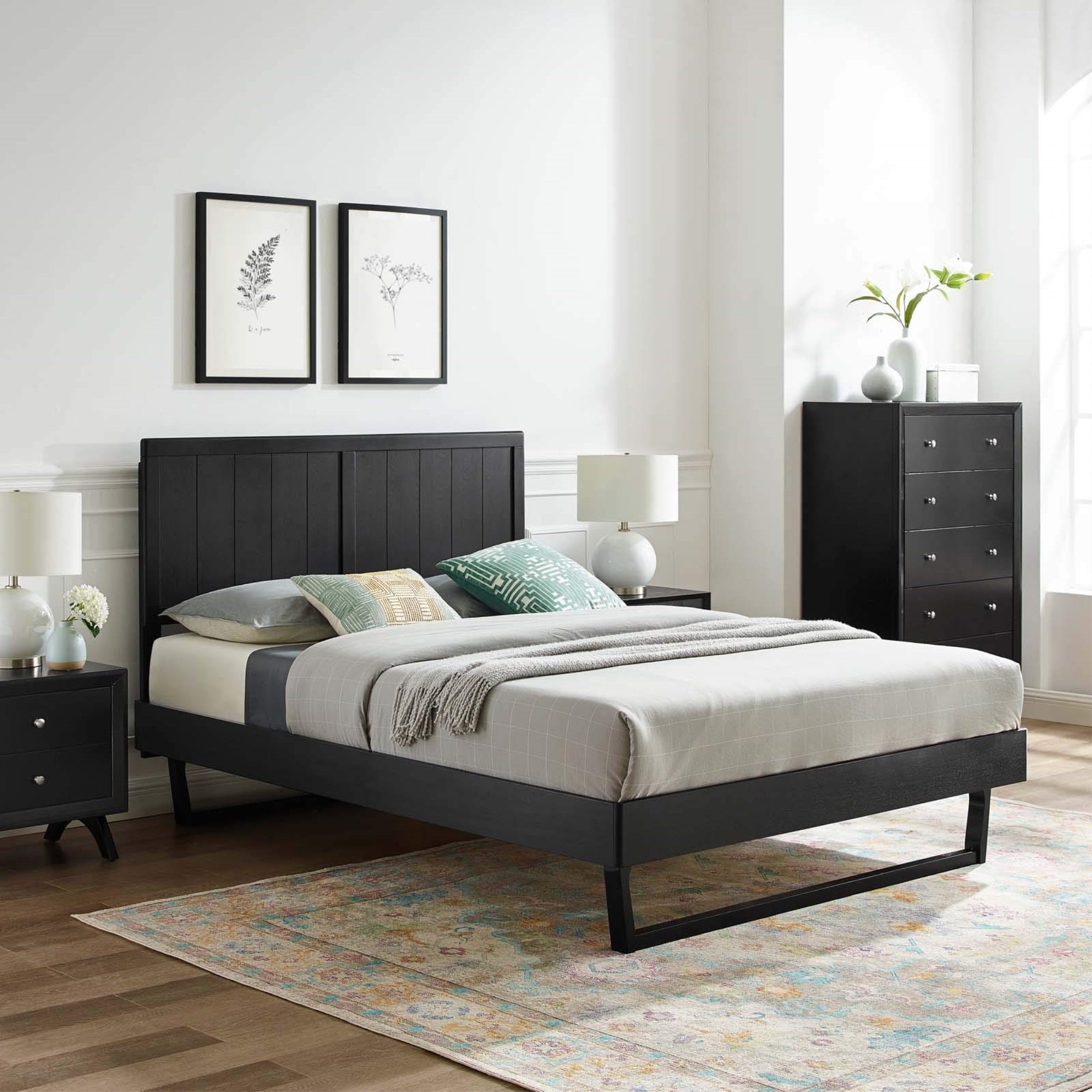 Casafoyer Alana Wood Full Platform Bed In Black With Angular Frame, Double