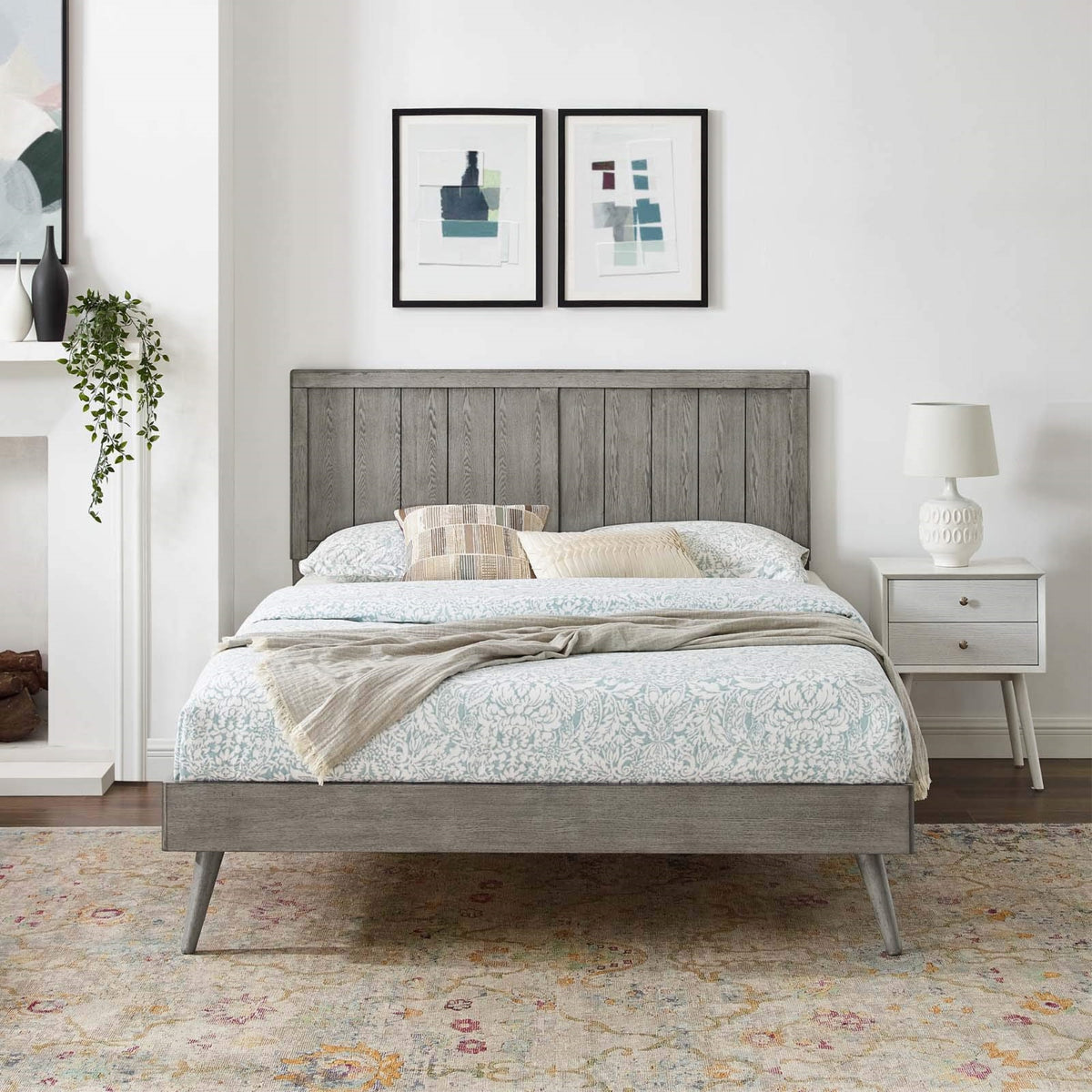 Casafoyer Alana Wood King Platform Bed In Gray With Splayed Legs