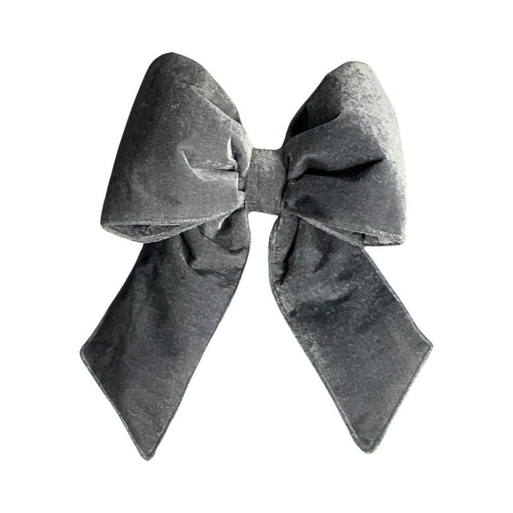 12” x 15” Plush Silver Velvet Bow
