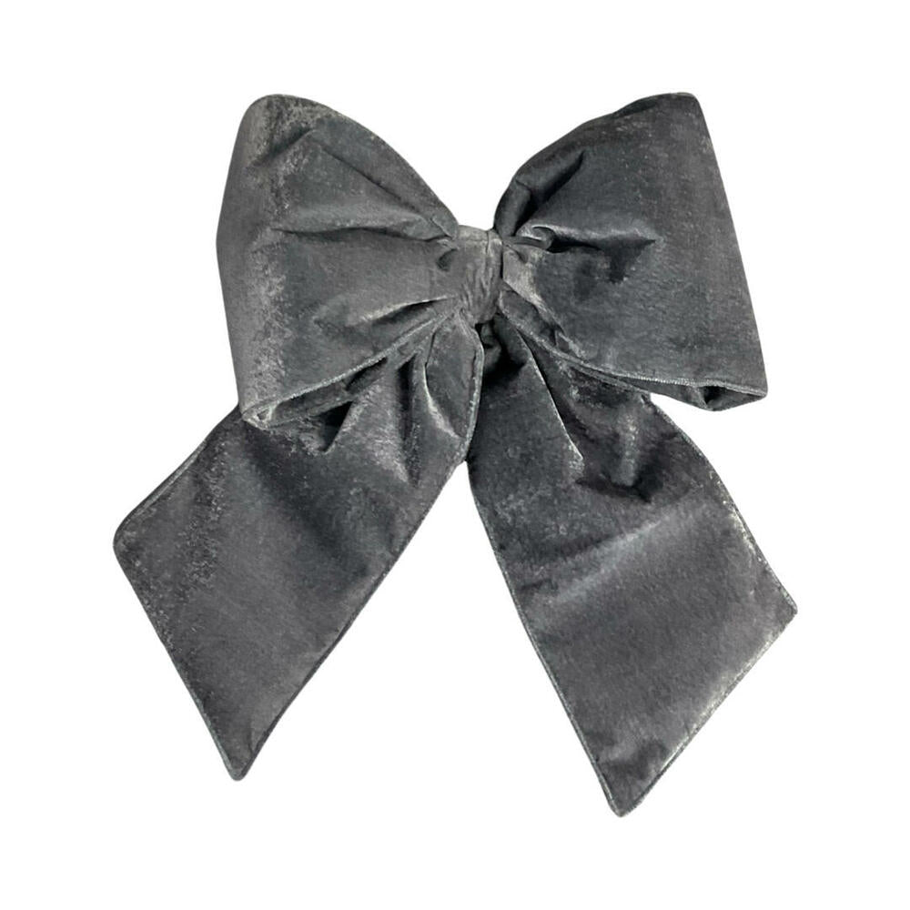 18” x 23” Plush Silver Velvet Bow