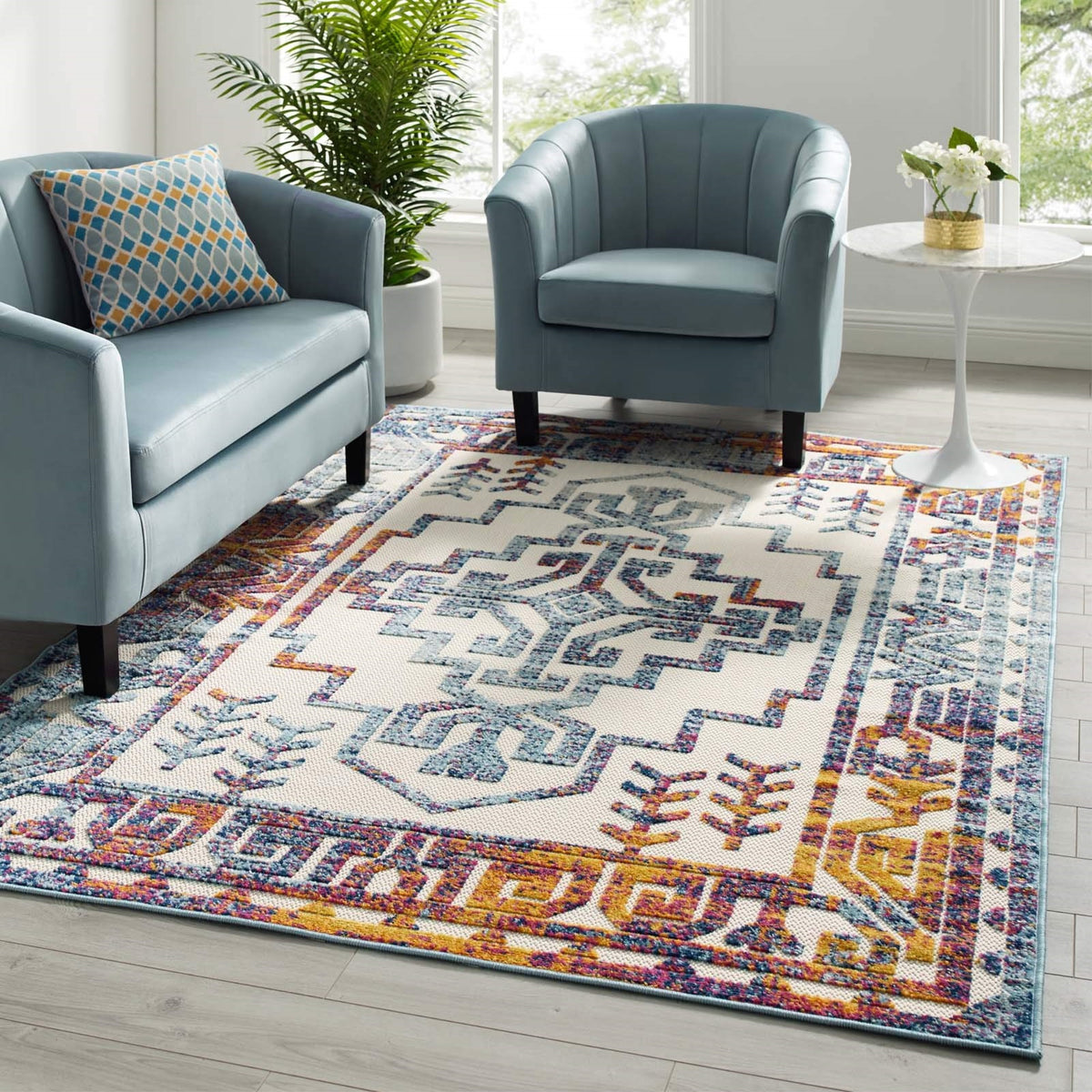 Yardlio Elegant Nyssa Distressed Geometric Indoor/Outdoor Area Rug - Durable & Stylish
