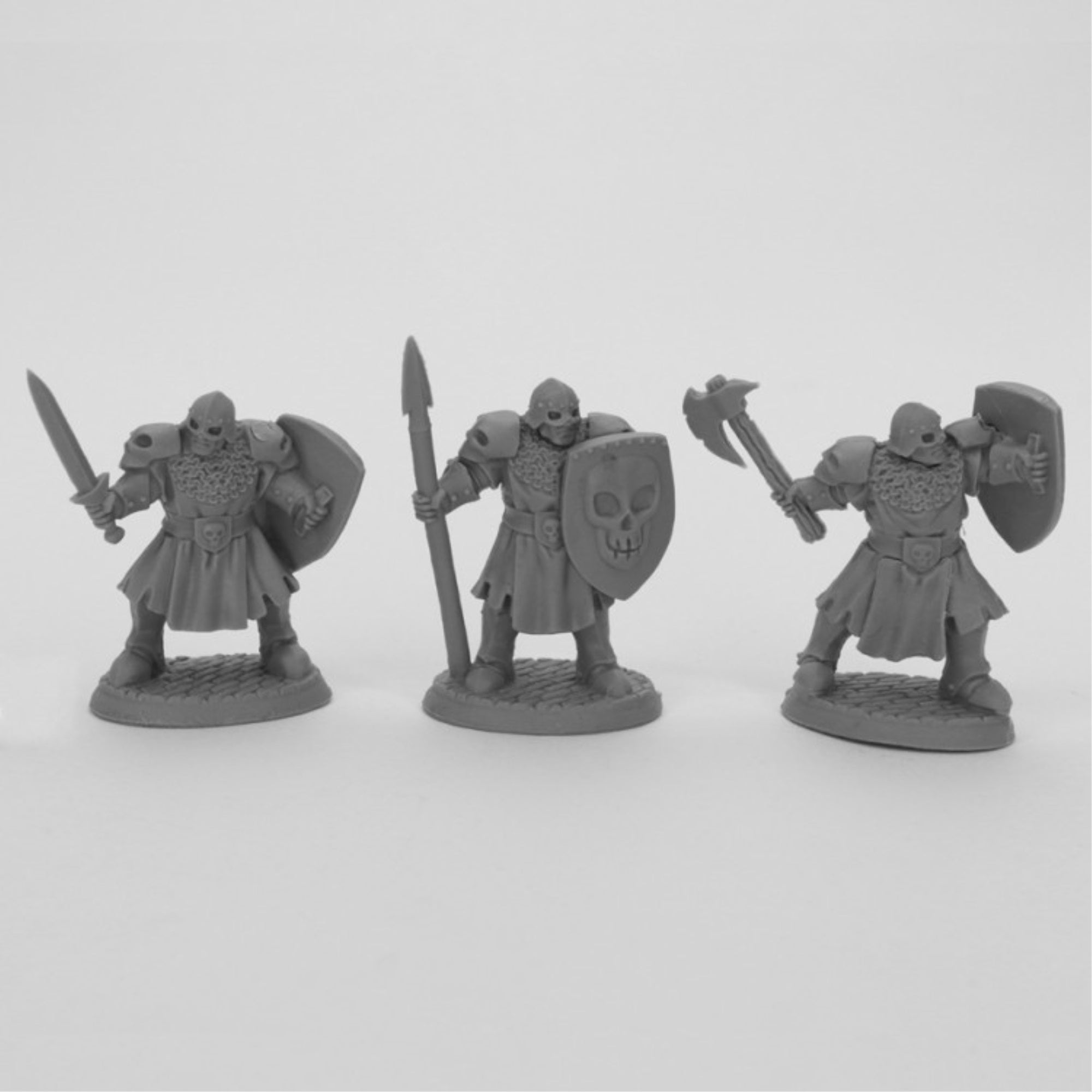 Bones Bk: Maggotcrown Men At Arms (3)