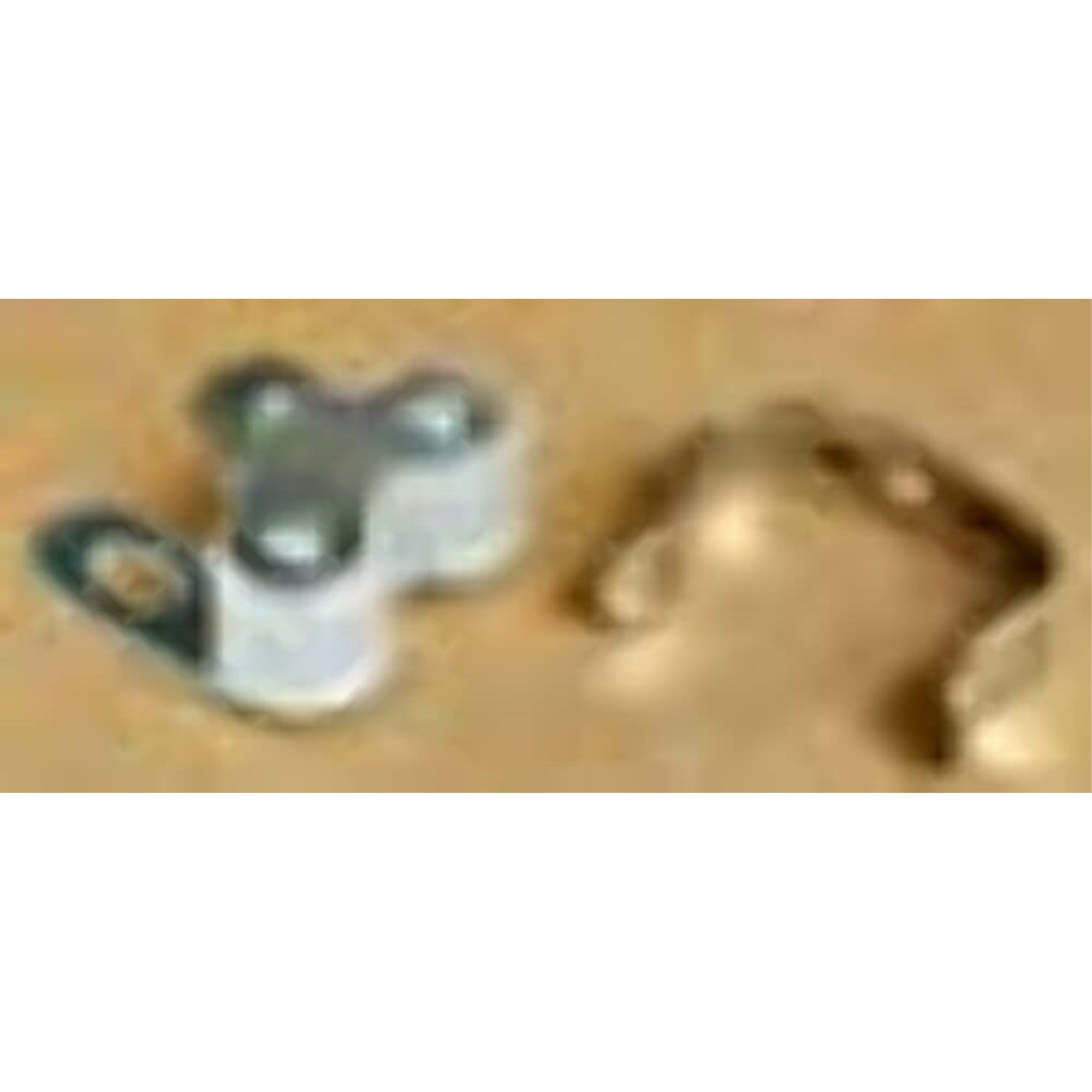 Roller Catch With Clip