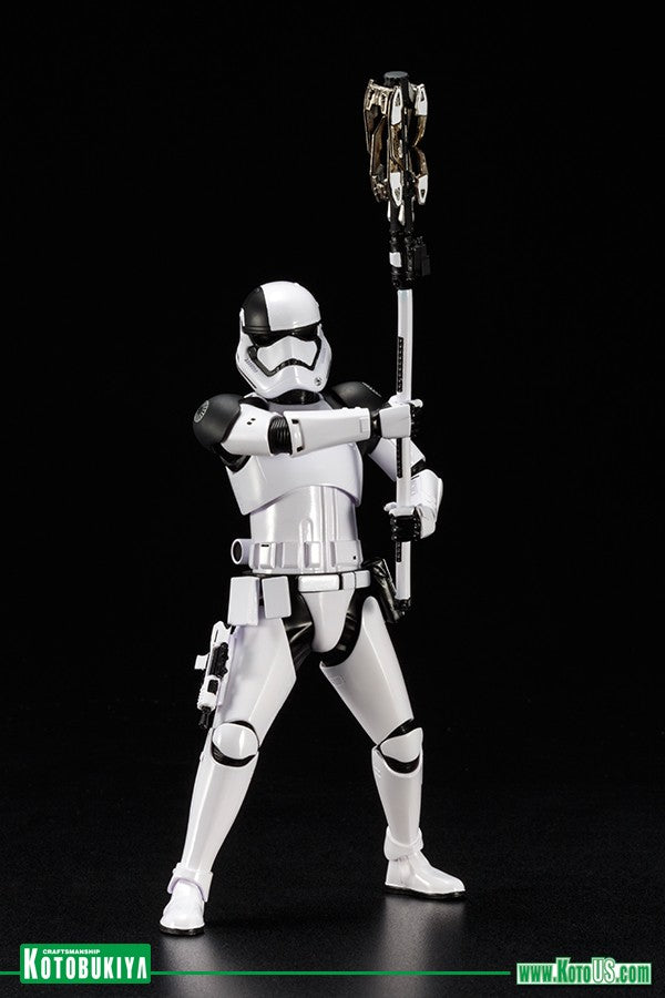 Star Wars The Last Jedi  First Order Stormtrooper Executioner Artfx+