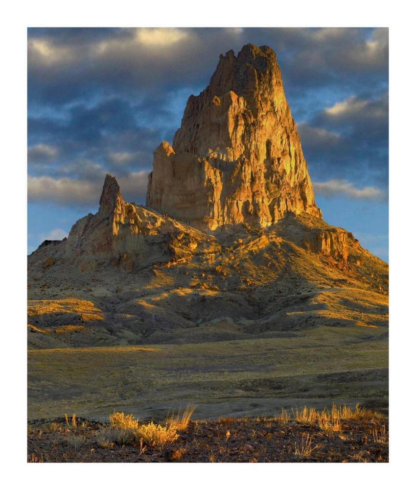 Agathla Peak, The Basalt Core Of An Extinct Volcano, Monument Valley Navajo Tribal Park, Arizona-Paper Art-15.28X18